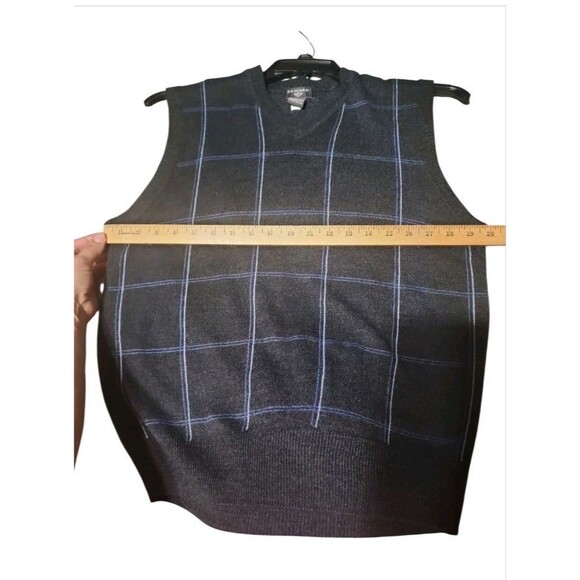 Dockers Men’s Sweater Vest Black Blue Windowpane Plaid Knit Pullover Size S - Picture 2 of 6